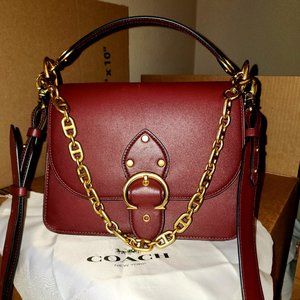 $550 Coach Beat Bag w/chain